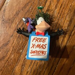 Carlton Cards Christmas Ornament 2000 CHRISTMAS SMOOCHES Opus n' Bill